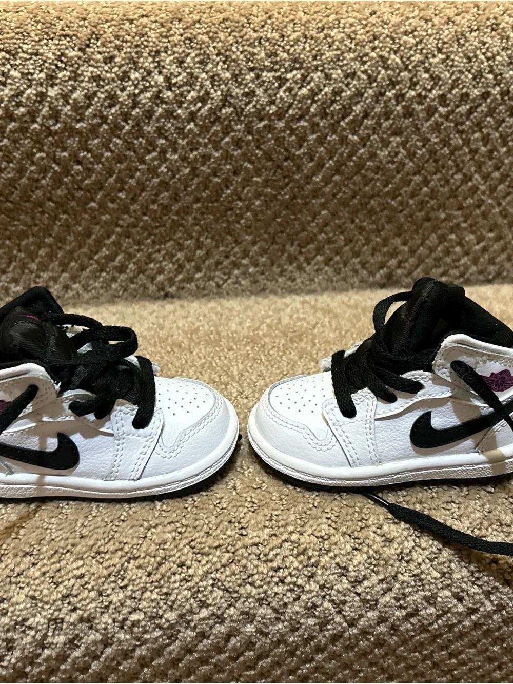 Nike Air Jordan I 1 Mid GT White Fuchsia Blast Baby Toddler 644507-138 Size 3C